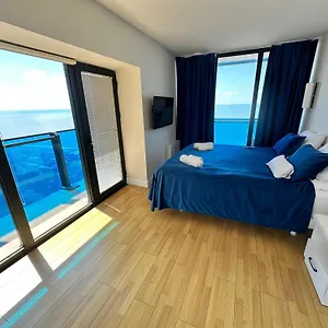 Apart , Batumi Gruzja