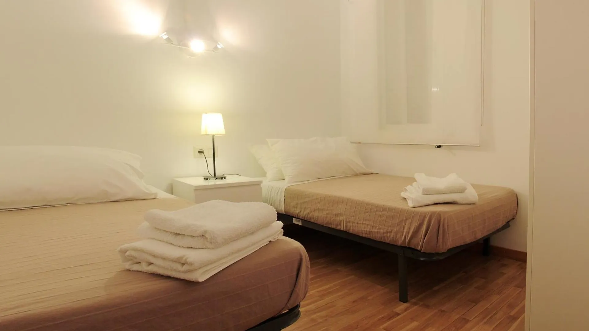 Alguera Apartments Napols Barcelona